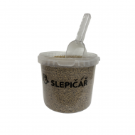 Pivovarské kvasnice v kyblíku